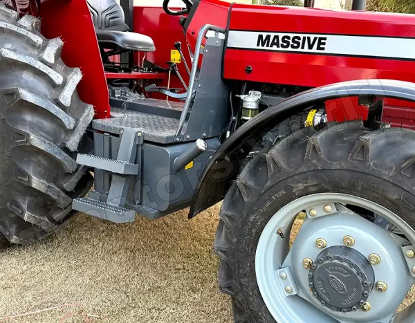 Massive 390 SE 4WD Tractors For Sale In Ghana